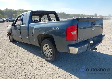 2008 Chevrolet Silverado 1500 Lt1 z USA, uszkodzony, nr VIN 2GCEK190181197155